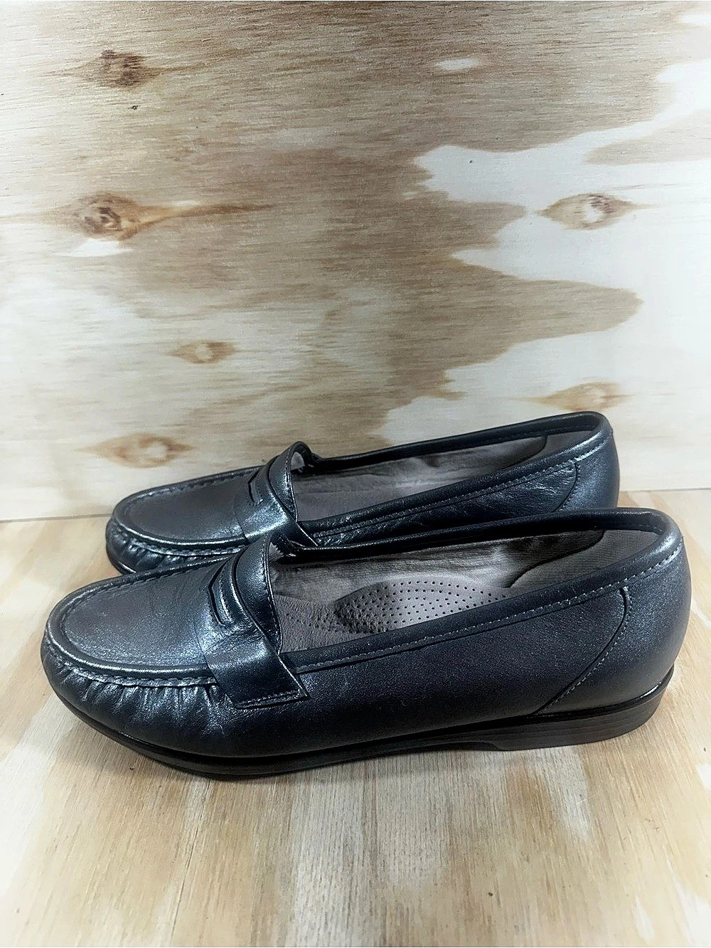 SAS Penny Loafer Black Leather Loafers Women’s Size 9.5 Wide